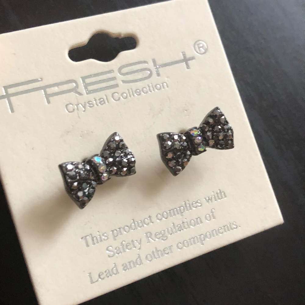 Bow Tie Sparkle Earrings